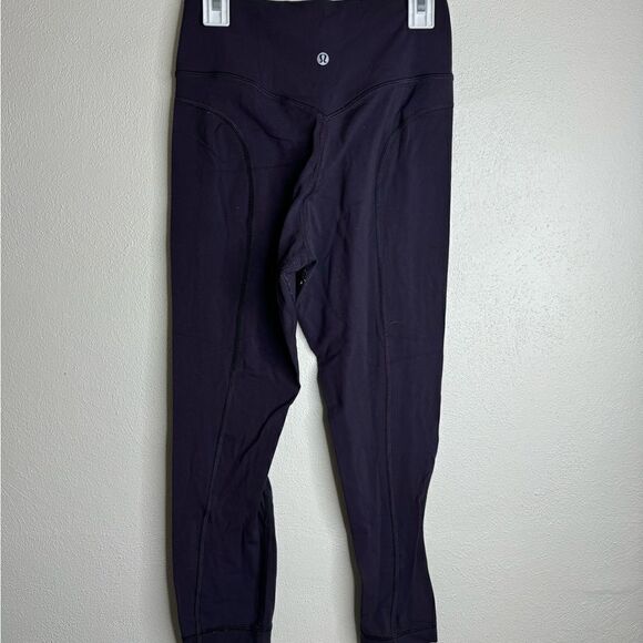 lululemon athletica Pants - Lululemon Pushing Limits Crop in Boysenberry Size 4 - 21" Long